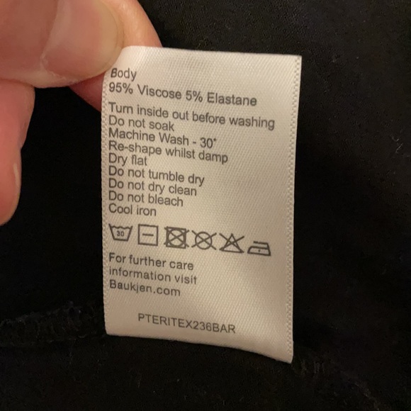 Baukjen Sustainable Oversize Relax Silky Coverup - Picture 11 of 11